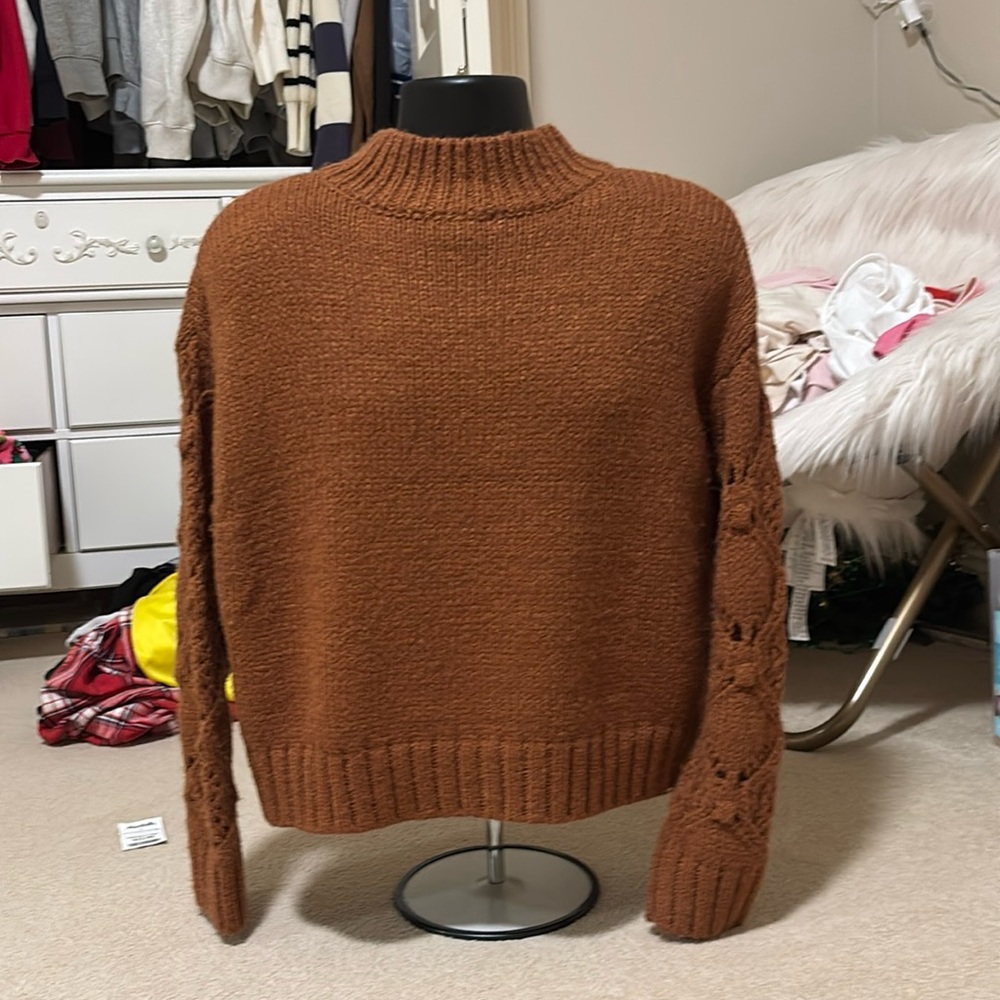 Cozy knit brown sweater